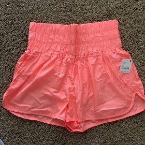 NWT FREE PEOPLE MOVEMENT THE WAY HOME SHORTS PAPAYA PUNCH SIZE LARGE